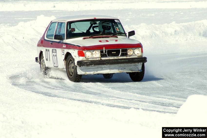 Chuck Peterson / Bob Roth SAAB 99