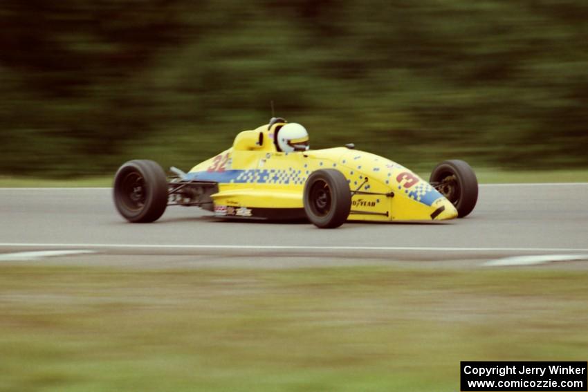 Jim Nash's Van Diemen RF98 Formula Ford