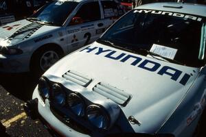 The Henry Joy IV / Michael Fennell Mitsubishi Lancer Evo 2 and Paul Choinere / John Buffum Hyundai Elantra at parc expose.