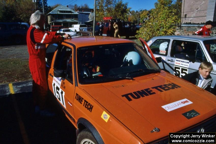 Al Kintigh navigated for Doug Davenport in his VW GTI. Al's son Alex or Nick is near the left-front fender.