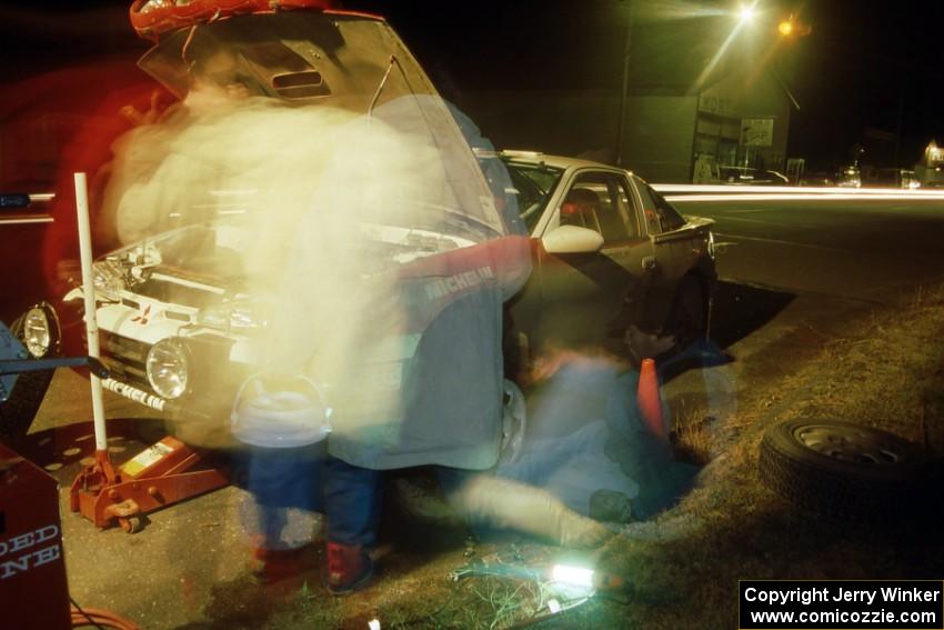 The Carl Redner / Lynn Dillon Mitsubishi Eclipse gets serviced in Kenton(1).