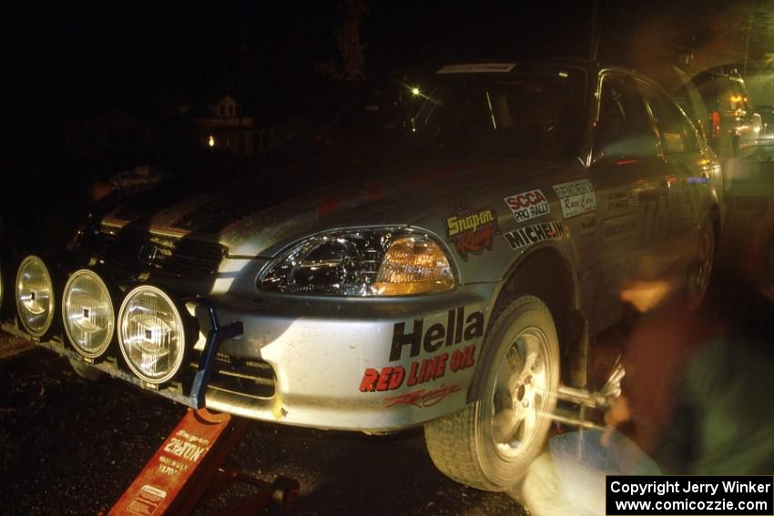 The Jay Kowalik / Jeff Wheeler Honda Civic gets serviced in Kenton(1).