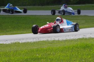 Darrel Greening's Red Devil BR-2K2 Formula 500, Tony Foster's Swift DB-1 Formula Ford and Steve Barkley's Euroswift SE-1