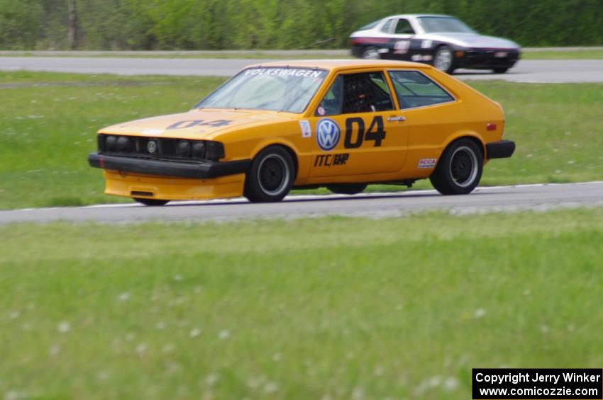 Tom Daly's ITC VW Scirocco and Randy Van de Loo's Spec 944 Porsche 944