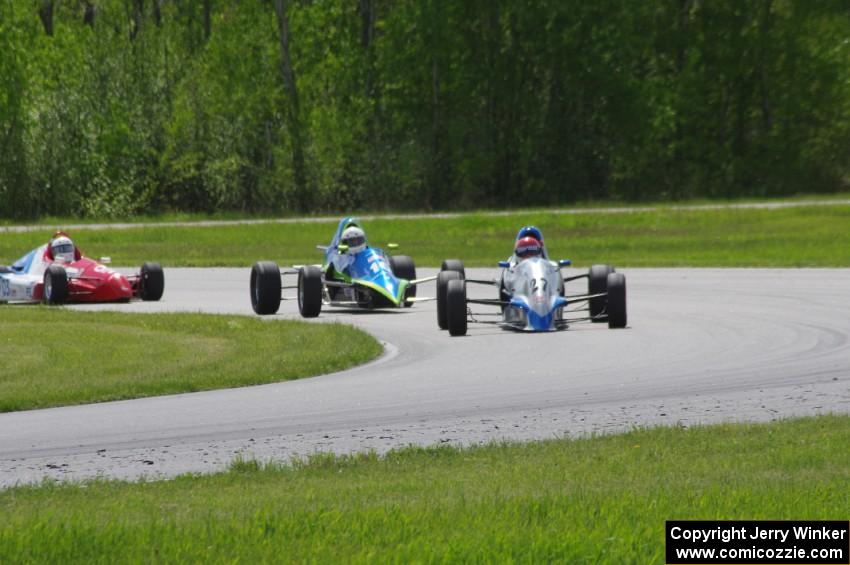 Tony Foster's Swift DB-1 Formula Ford, Steve Barkley's Euroswift SE-1 and Darrel Greening's Red Devil BR-2K2 Formula 500