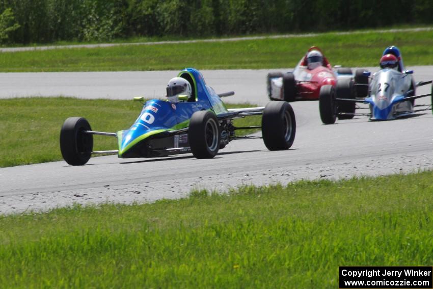 Steve Barkley's Euroswift SE-1, Tony Foster's Swift DB-1 Formula Ford and Darrel Greening's Red Devil BR-2K2 Formula 500