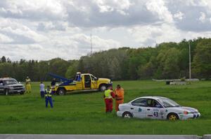 John Glowaski's ITA Dodge Neon ACR gets picked up after DNF'ing the race