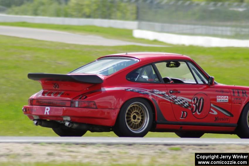 Shannon Ivey's ITE Porsche 911SC