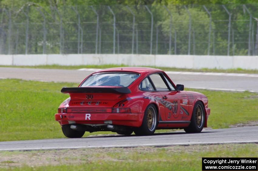 Shannon Ivey's ITE Porsche 911SC