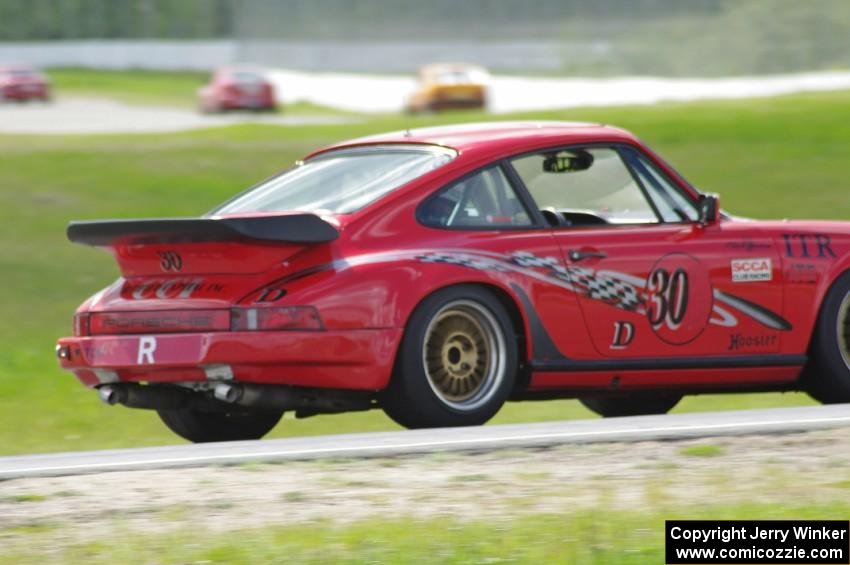 Shannon Ivey's ITE Porsche 911SC