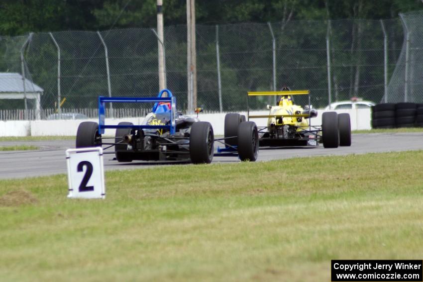 Steve Thomson's Van Diemen RF02 and Chris Miller's Van Diemen RF06 Formula Continentals