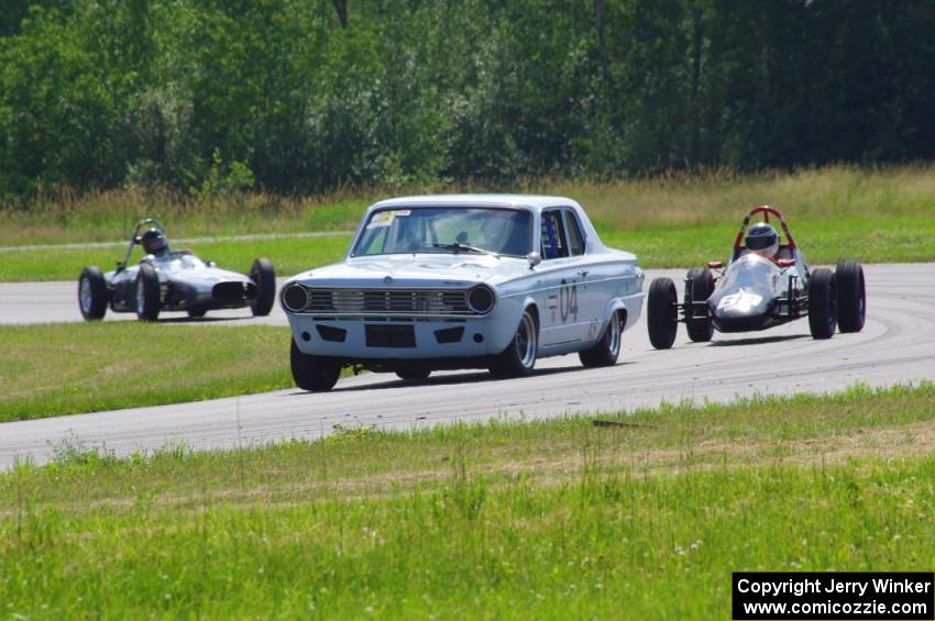 Greg Meyers' Dodge Dart, Jon Belanger's Autodynamics Formula Vee and