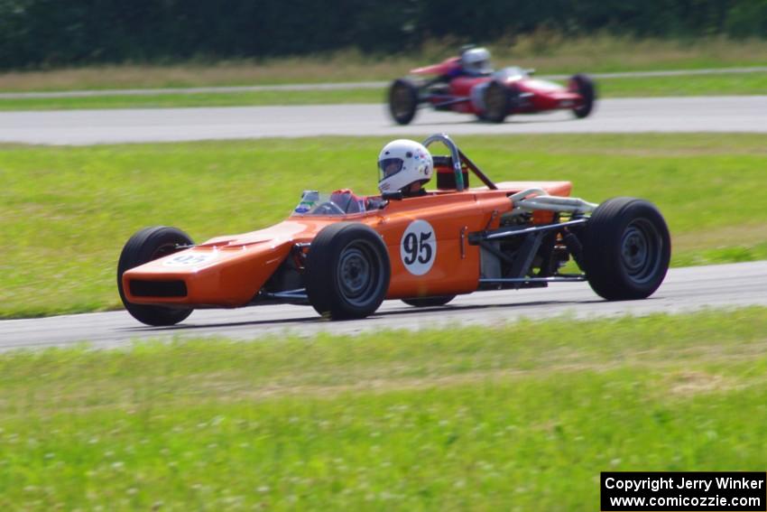 Rich Stadther's Dulon LD9 Formula Ford and Paul Bastyr's McNamara Formula Vee