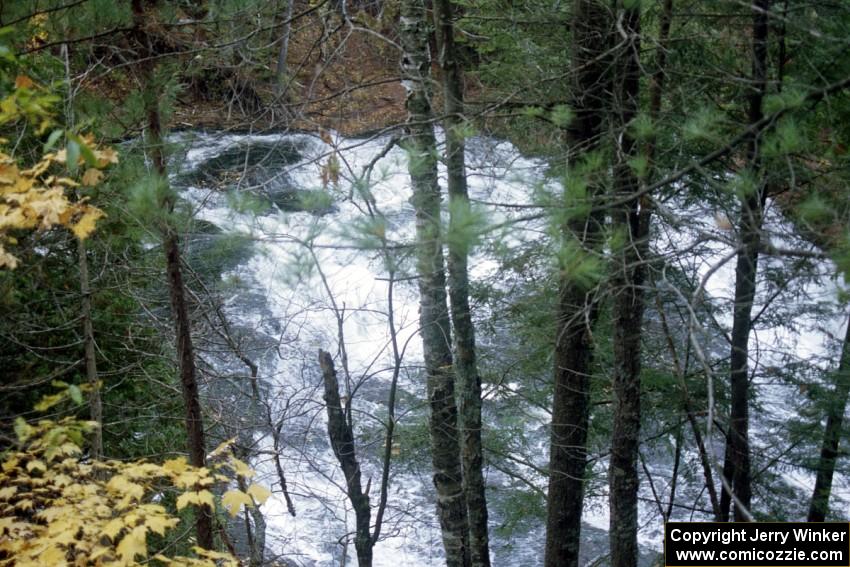 Agate Falls is behind those pines.