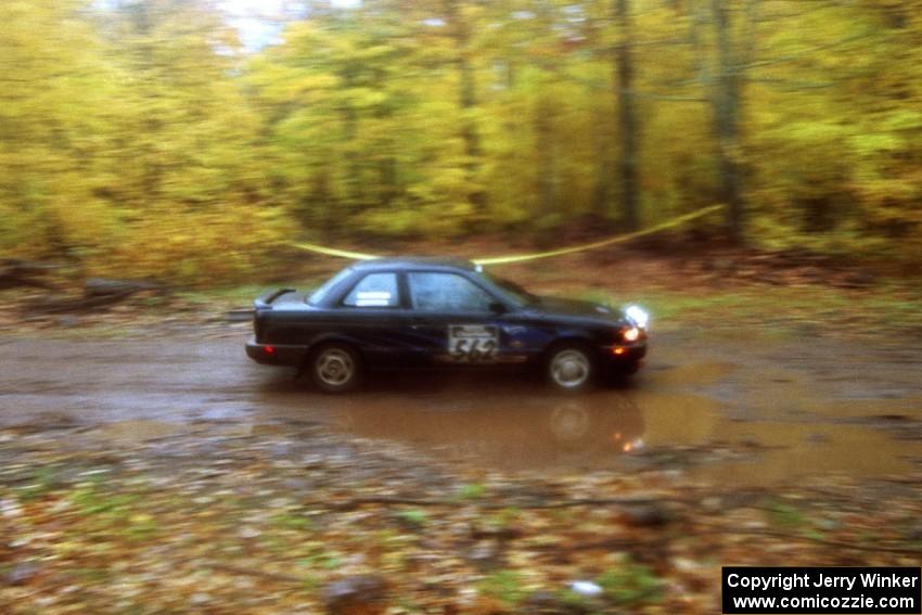 Brian Dondlinger / Travis Kriza Nissan Sentra SE-R on SS8, Gratiot Lake.