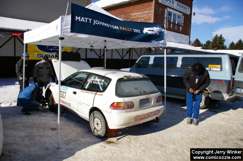 Matt Johnston / Alex Kihurani Honda Civic gets last minute preparations before the rally start in Lewiston.