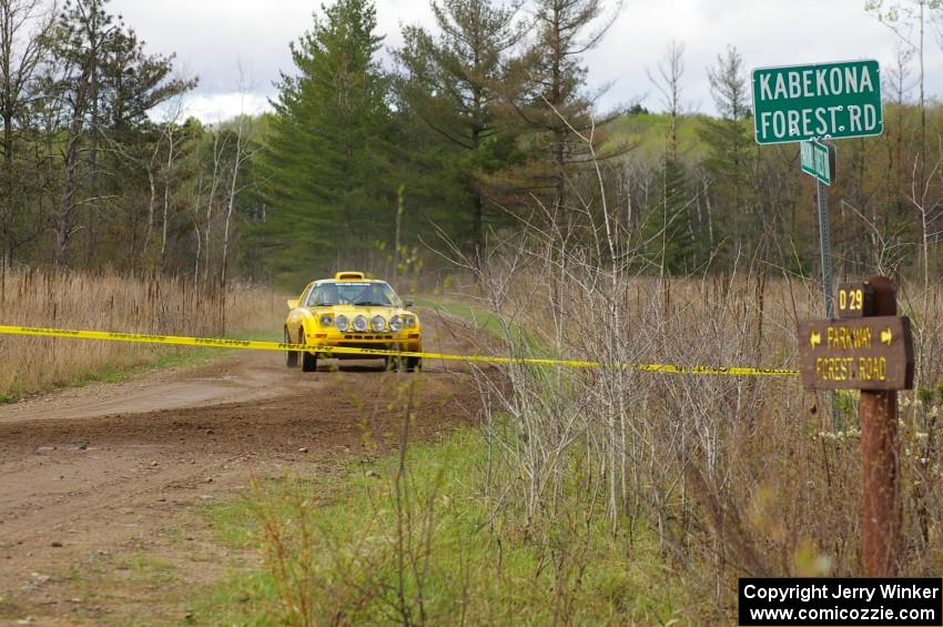 Bob Cutler / John Atsma Mazda RX-7 prepares for the chicane on Parkway Forest Rd.