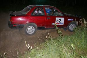 Rob Stroik / Ross Wegge Nissan Sentra SE-R at a 90-right on SS4.