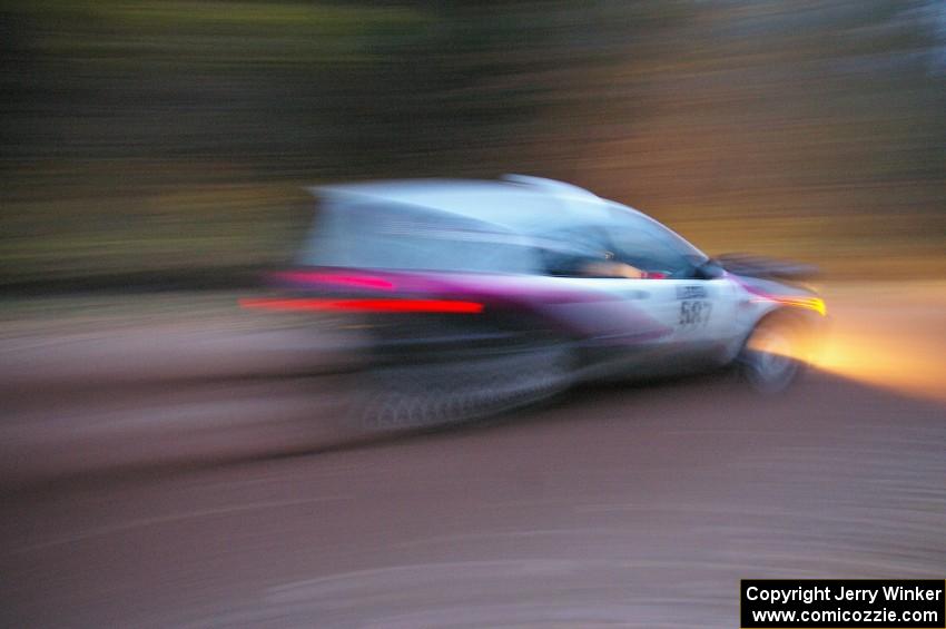 Matt Johnston / Alex Kihurani Honda Civic at speed on SS2, Menge Creek North.