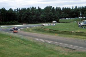 Cars through turn 9