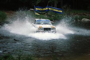 Bill Malik / Farina O'Sullivan Volvo 240 finishes SS1, Stony Crossing.