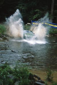 Tad Ohtake / Martin Dapot Ford Escort ZX2 finishes SS1, Stony Crossing.