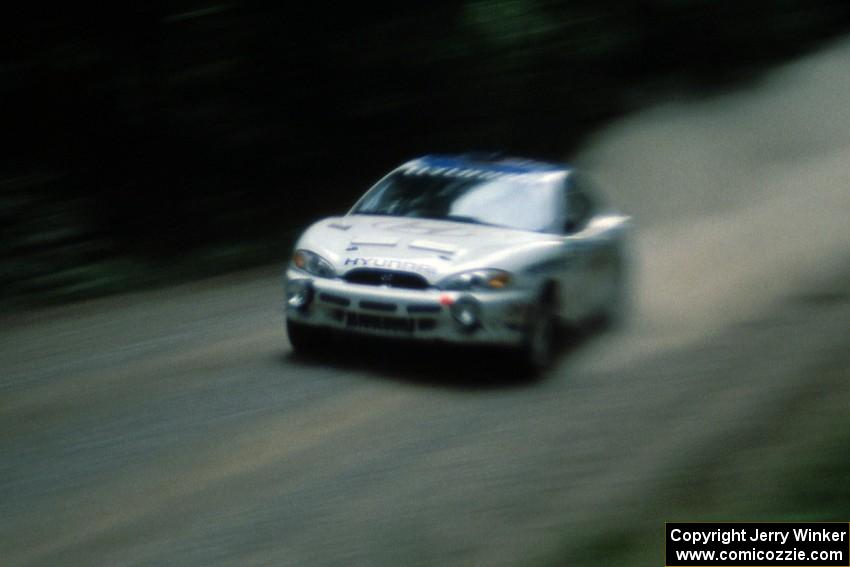 Paul Choinere / Jeff Becker Hyundai Tiburon on the practice stage.