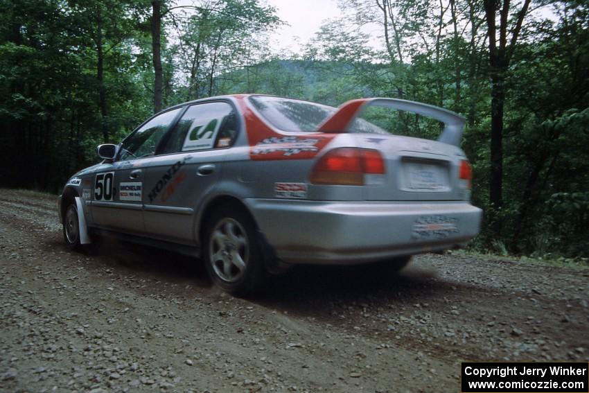 Jay Kowalik / Jeff Wheeler Honda Civic VTEC leaves the start line of the practice stage.