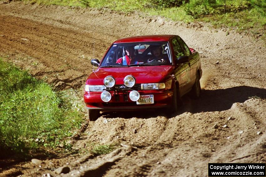 Mark Lietha / J.B. Niday Nissan Sentra SE-R on SS13, Wolf Lake.