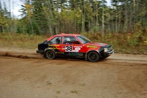 Jim Buchwitz / C.O. Rudstrom drift their Mercury Lynx through the first corner od Menge Creek I.