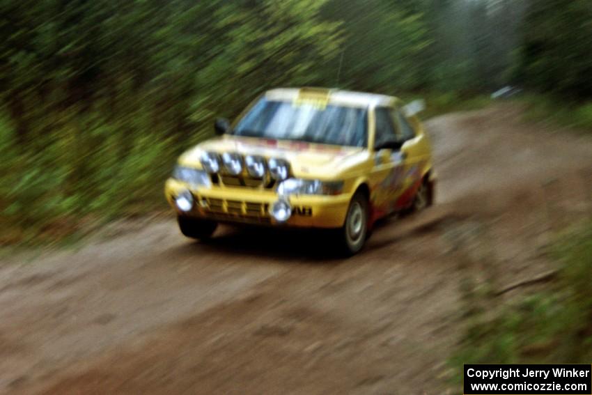 Sam Bryan / Rob Walden at speed in their SAAB 900 Turbo down Menge Creek II.