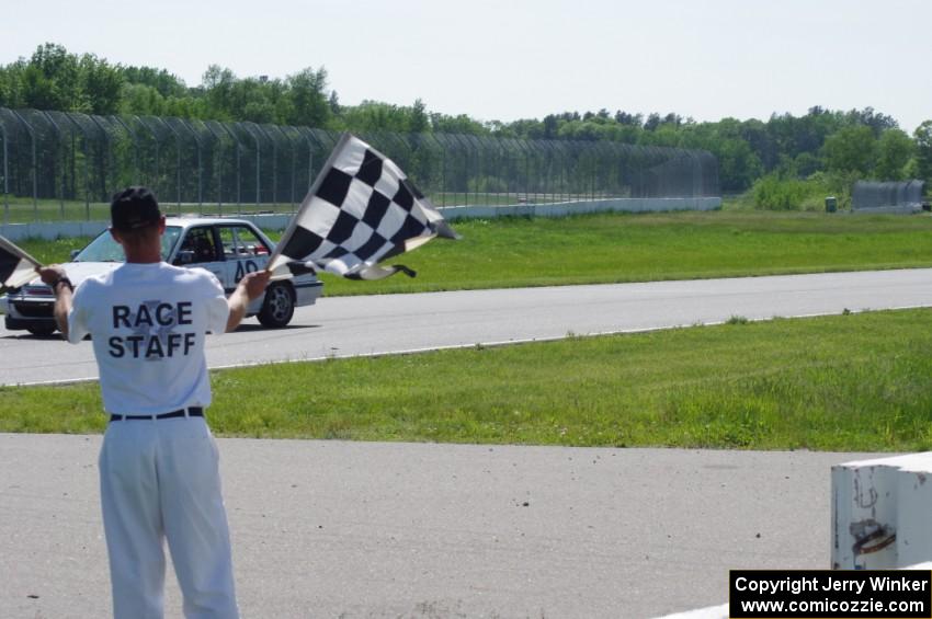 Slugworks Honda Civic takes the checkered flag