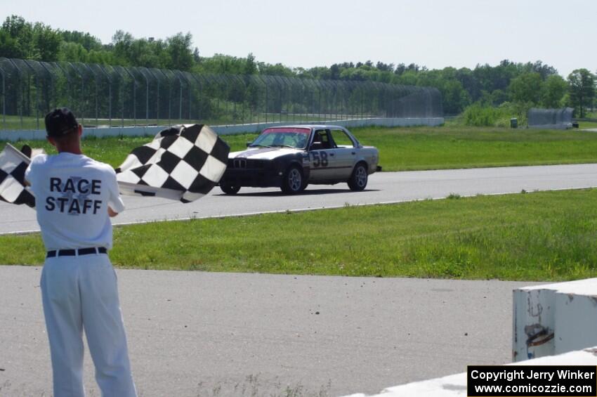 Speedlab BMW 325e takes the checkered flag