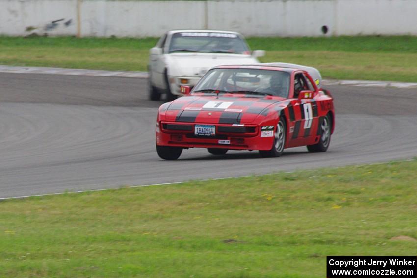 Brain-nerds 2 Porsche 944 and Team Fugu Porsche 924