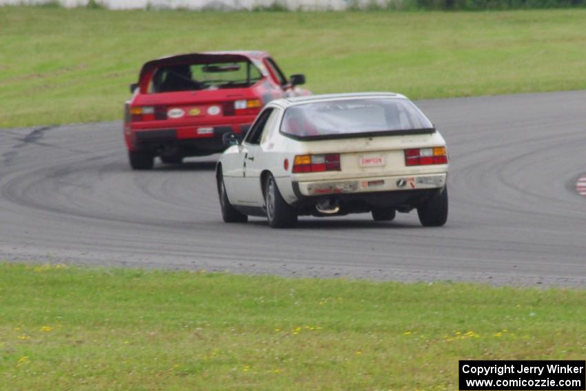 Brain-nerds 2 Porsche 944 and Team Fugu Porsche 924