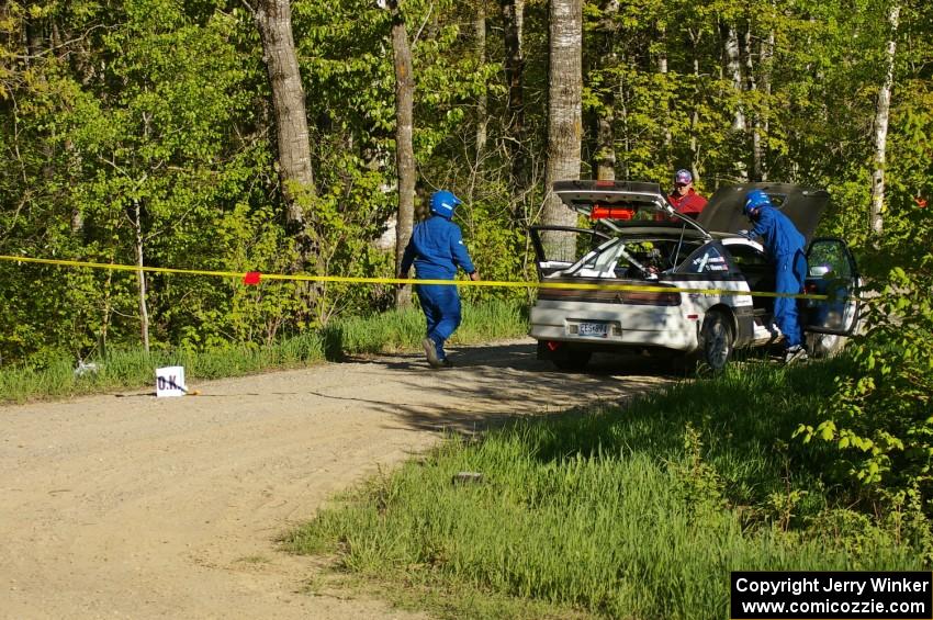 Dan Moore / John Hopponen pulled their Eagle Talon off the road on SS2. They had lost all oil and were an early DNF.