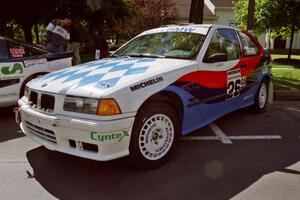 Rick Davis / Ben Greisler BMW 318i at the green before the rally.