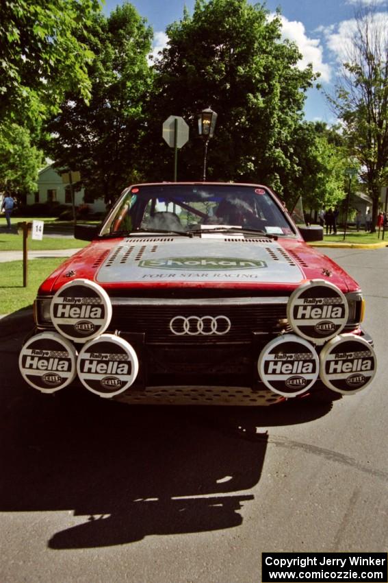 Jon Kemp / Gail McGuire Audi 4000 Quattro at the green during the midday break