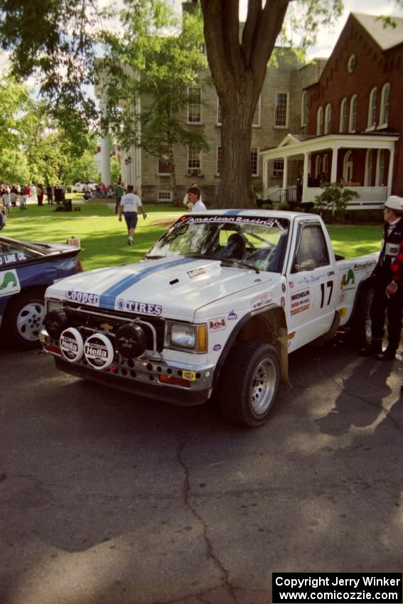 Ken Stewart / Jim Dale Chevy S-10 Pickup at the green during the midday break