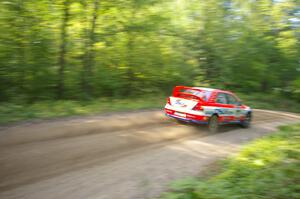 Alfredo DeDominicis / Massimo Daddovei come into the final corner of SS2 in their Mitsubishi Lancer Evo VII.