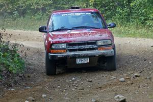 Jim Cox / Chris Stark Chevy S-10 at a 90-right on SS13.