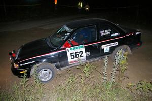 Scott Justus / Dave Parps Nissan Sentra SE-R at a 90-left on SS16.