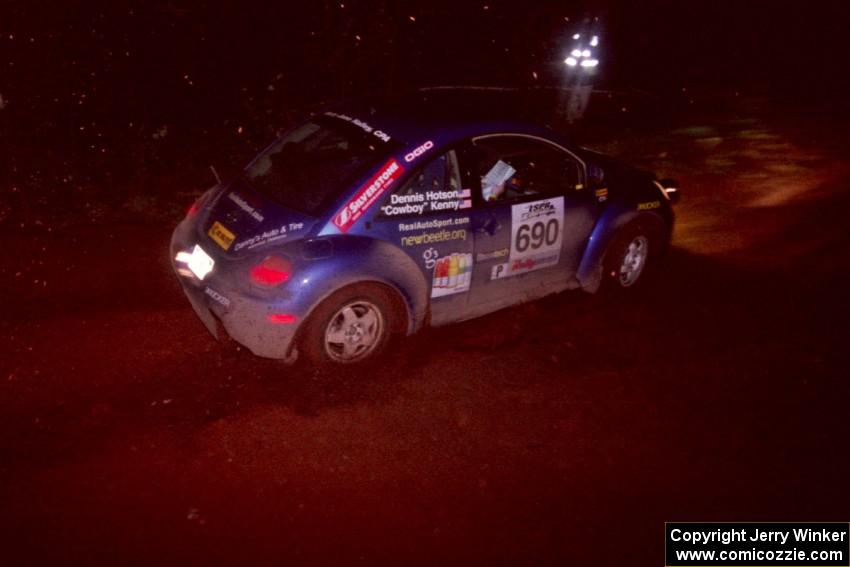 The Kenny Bartram / Dennis Hotson VW New Beetle goes through an uphill left near the finish of Echo Lake 2.