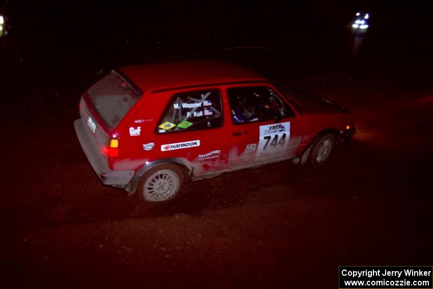 The Paul Koll / Matt Wappler VW GTI goes through an uphill left near the finish of Echo Lake 2.